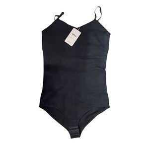 NEWMO XL Black Shapewear with Textured Fabric and Adjustable Straps